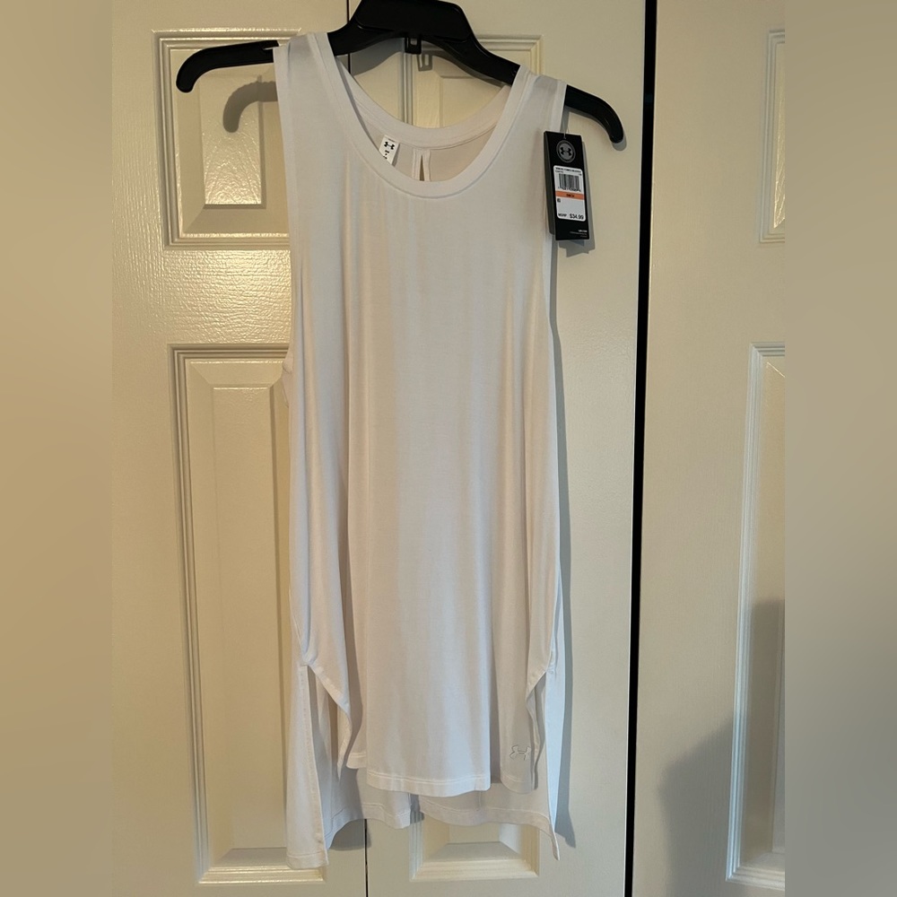 Under Armour White Workout tank size small NWT